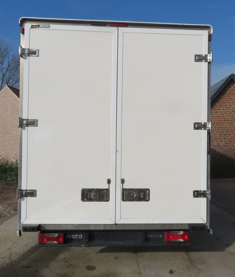 Fourgon grand volume Iveco Daily 35C14: photos 7