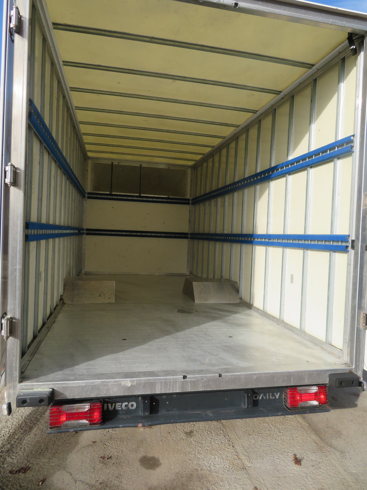 Fourgon grand volume Iveco Daily 35C14: photos 9