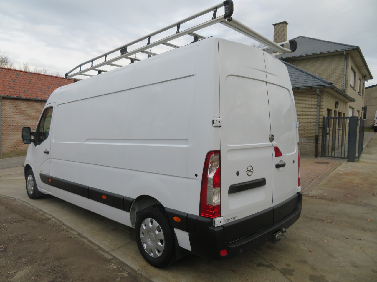 Opel Movano 2.3 CDTI - L3H2 - Fourgon utilitaire: photos 5 Opel Movano 2.3 CDTI - L3H2 - Fourgon utilitaire: photos 5