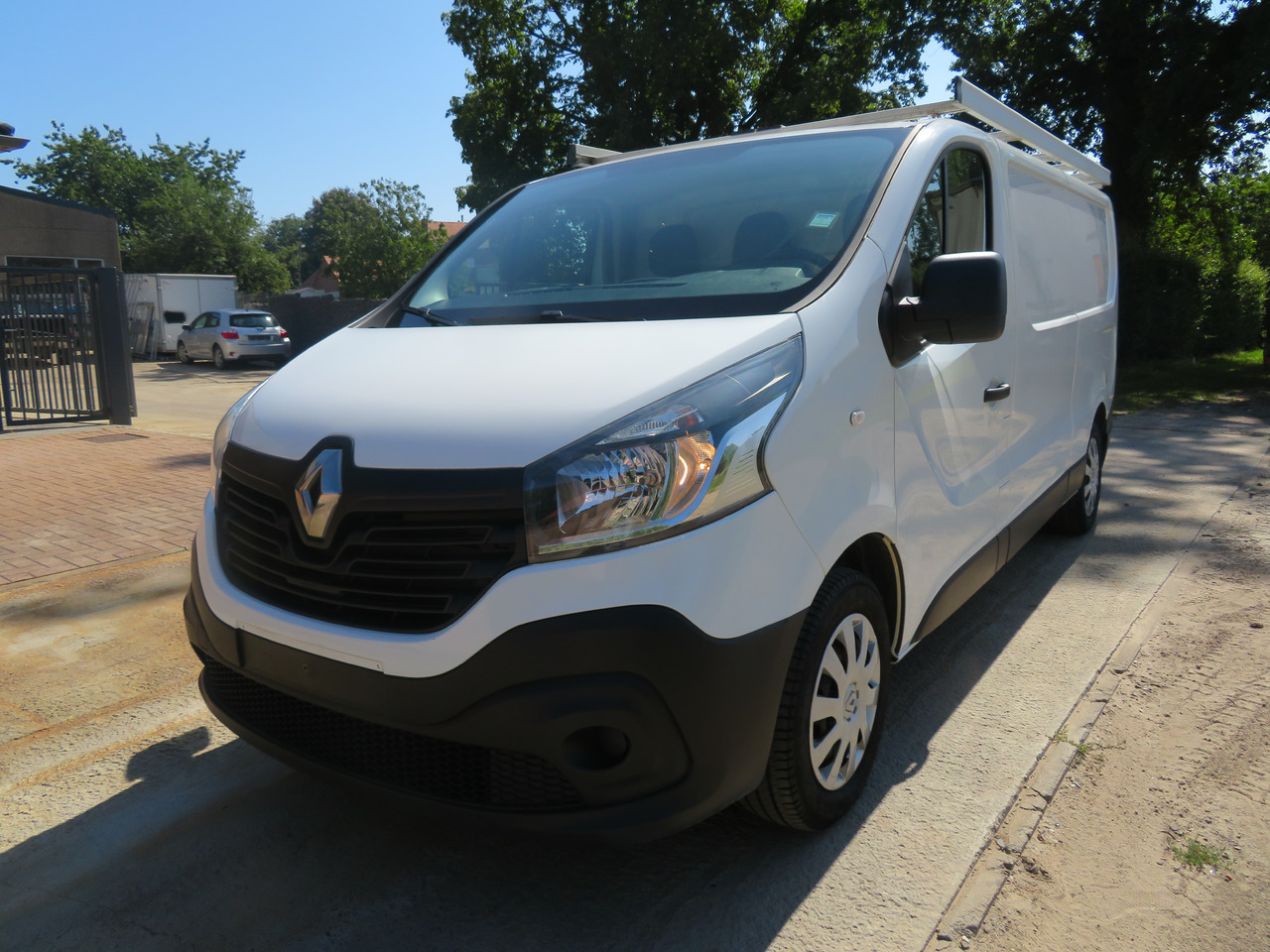 Renault Trafic 1.6dCi Grand Confort - L2H1 - Fourgonnette: photos 3 Renault Trafic 1.6dCi Grand Confort - L2H1 - Fourgonnette: photos 3