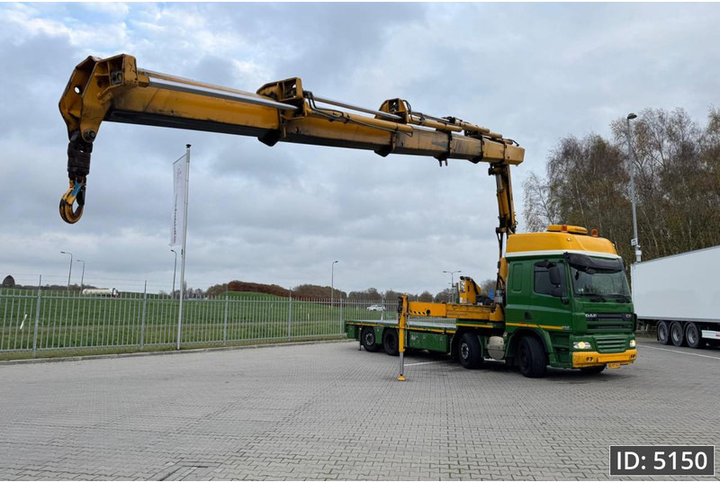 DAF CF 85.410 SC, Euro 5, 8x2 / Hiab 422 EP5 + Radio / 5x extendable - Camion grue: photos 5 DAF CF 85.410 SC, Euro 5, 8x2 / Hiab 422 EP5 + Radio / 5x extendable - Camion grue: photos 5