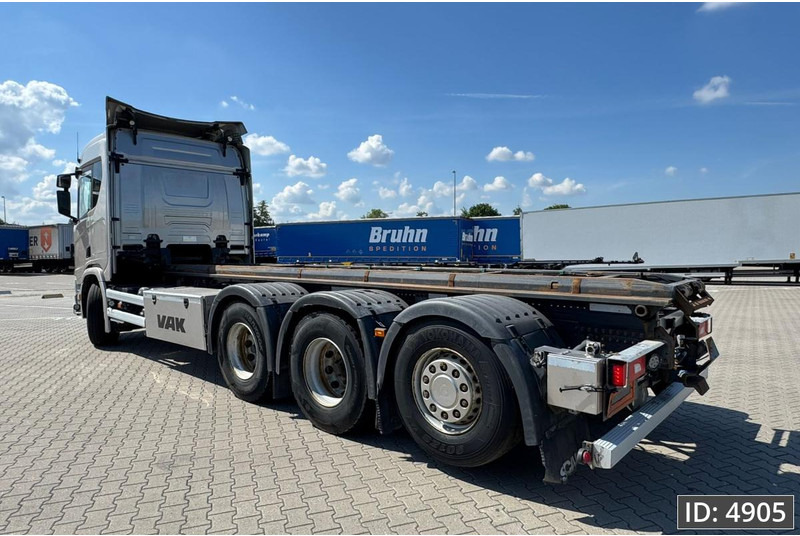 Scania R540 Topline, Euro 6, / 8x4 / Lift axle / frame 7.4 m - Châssis cabine: photos 2 Scania R540 Topline, Euro 6, / 8x4 / Lift axle / frame 7.4 m - Châssis cabine: photos 2