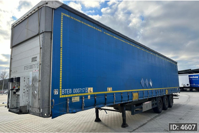 Schmitz Cargobull SCB*S3T / Huckepack / Disk brakes - Semi-remorque rideaux coulissants: photos 1 Schmitz Cargobull SCB*S3T / Huckepack / Disk brakes - Semi-remorque rideaux coulissants: photos 1