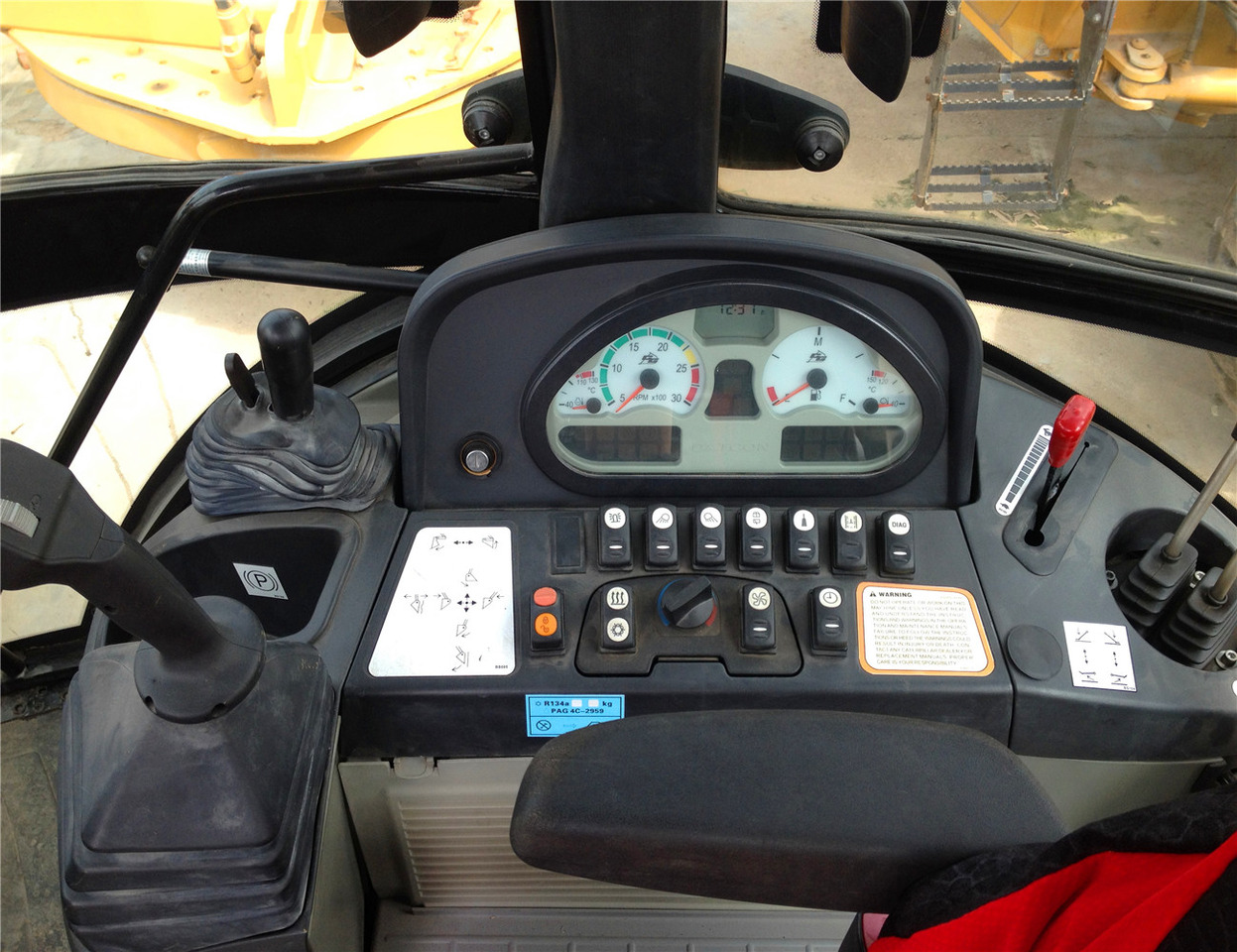 CAT 420F Backhoe Loader - Tractopelle: photos 5 CAT 420F Backhoe Loader - Tractopelle: photos 5