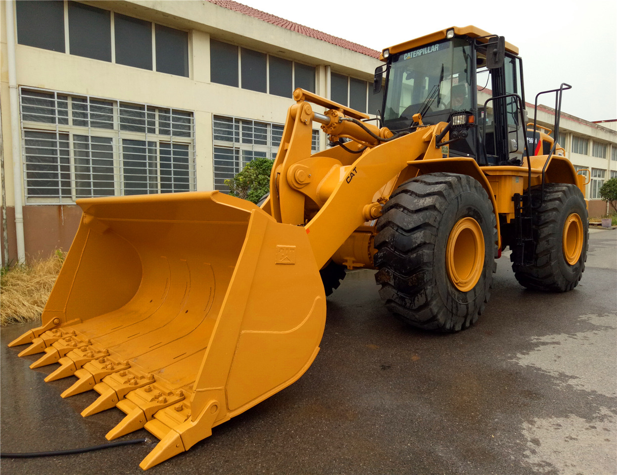 CAT Wheel Loader CAT 980F - Chargeuse sur pneus: photos 2 CAT Wheel Loader CAT 980F - Chargeuse sur pneus: photos 2