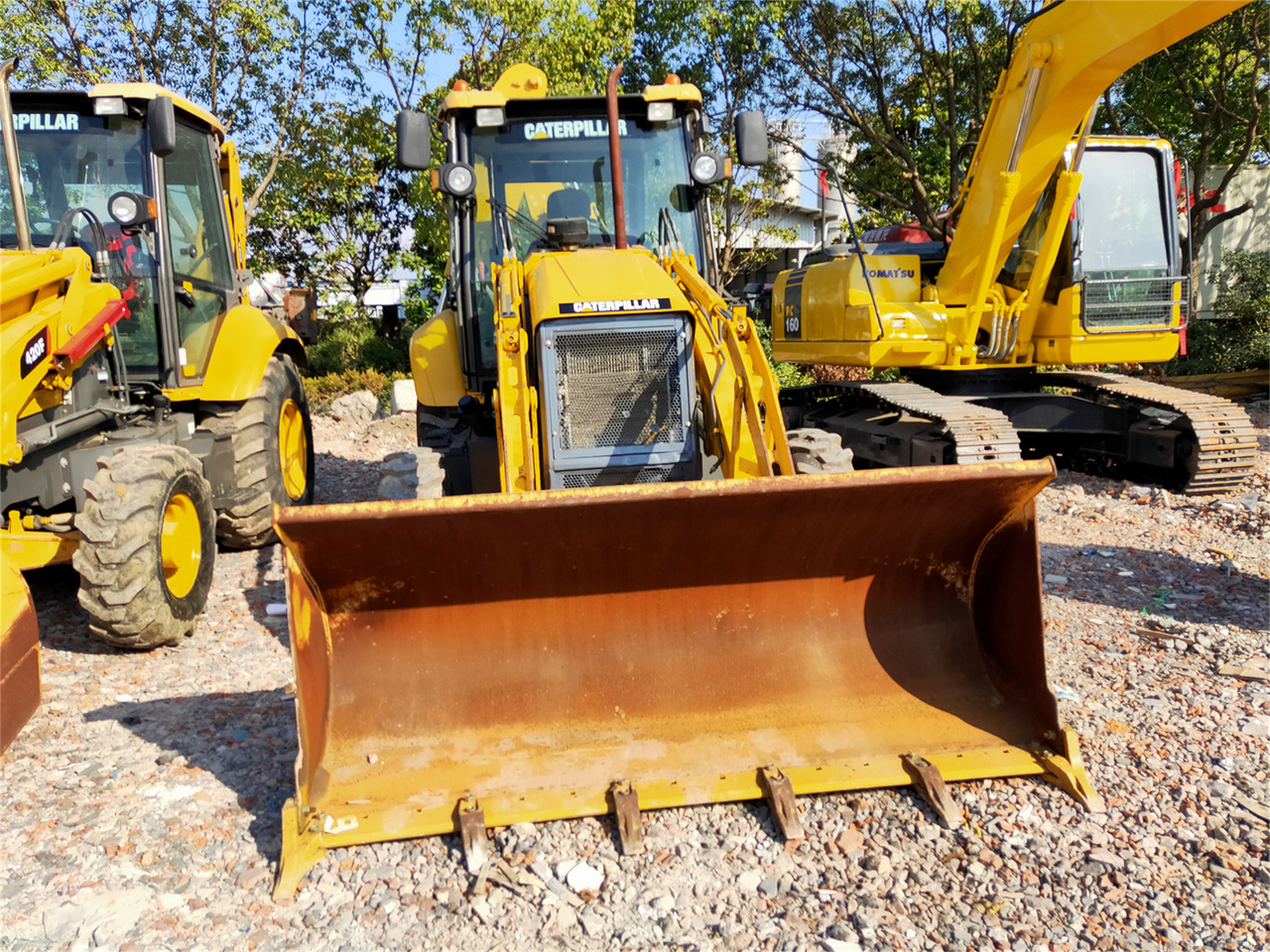 CATERPILLAR Backhoe Loader 420F Click Here for Discount - Tractopelle: photos 2 CATERPILLAR Backhoe Loader 420F Click Here for Discount - Tractopelle: photos 2