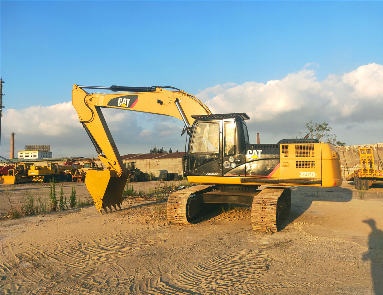 Pelle sur chenille CATERPILLAR Crawler Excavator 325D  Good Condition: photos 8