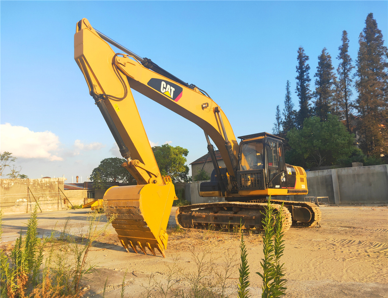 CATERPILLAR Crawler Excavator 325D Good Condition - Pelle sur chenille: photos 1 CATERPILLAR Crawler Excavator 325D Good Condition - Pelle sur chenille: photos 1