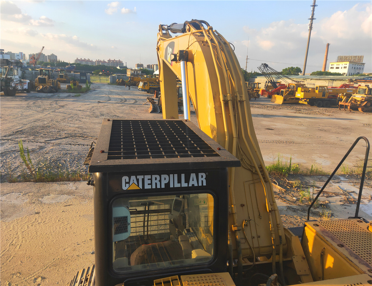 Pelle sur chenille CATERPILLAR Crawler Excavator 325D  Good Condition: photos 9
