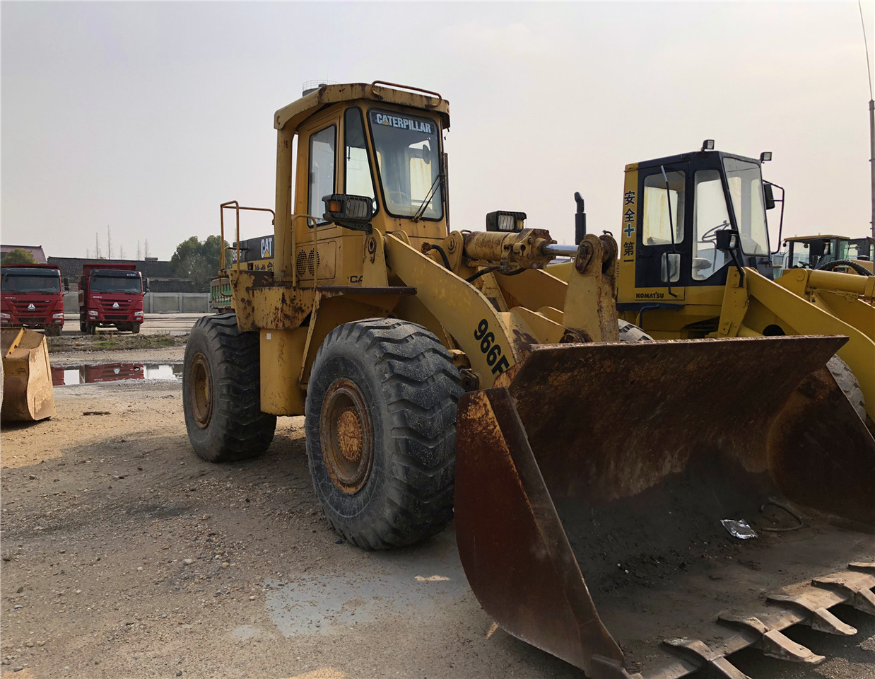 CATERPILLAR Wheel Loader 966F Click Here for Discount - Chargeuse sur pneus: photos 4 CATERPILLAR Wheel Loader 966F Click Here for Discount - Chargeuse sur pneus: photos 4
