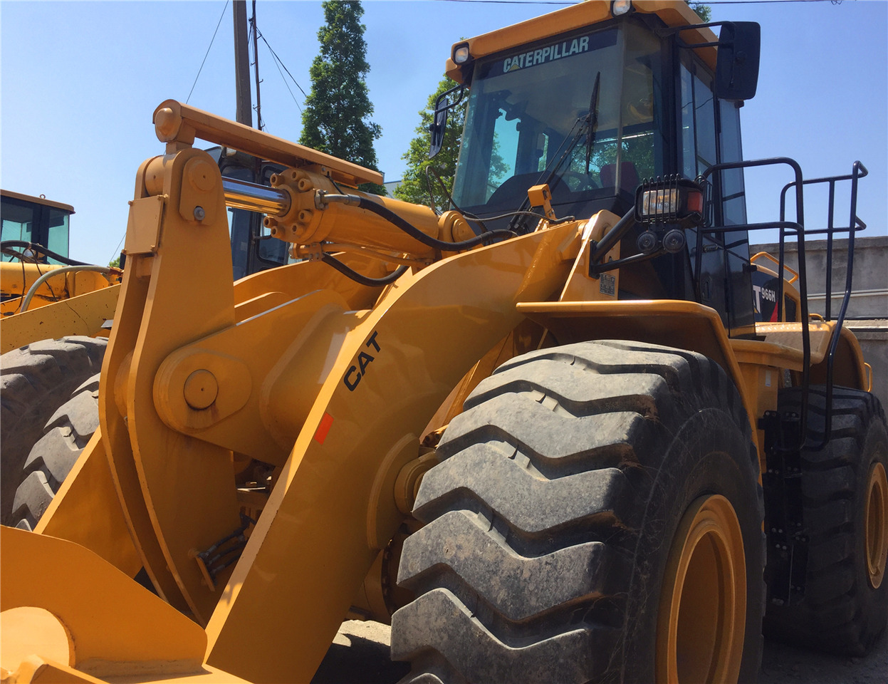 CATERPILLAR Wheel Loader 966H Click Here for Discount - Chargeuse sur pneus: photos 4 CATERPILLAR Wheel Loader 966H Click Here for Discount - Chargeuse sur pneus: photos 4