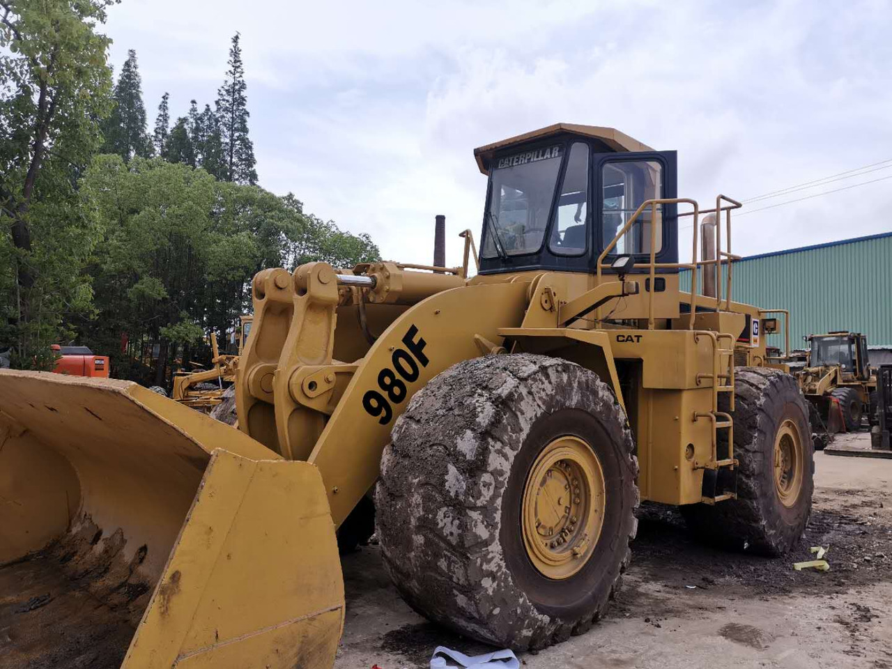 CATERPILLAR Wheel Loader CAT 980F - Chargeuse sur pneus: photos 4 CATERPILLAR Wheel Loader CAT 980F - Chargeuse sur pneus: photos 4