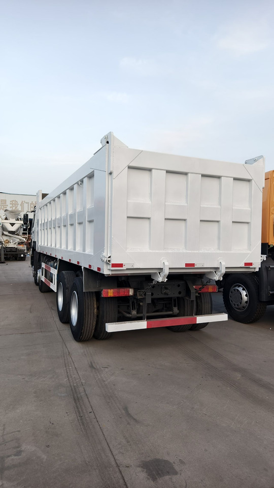SINOTRUK HOWO 371 8x4 Dump Truck Click for Discount - Camion: photos 5 SINOTRUK HOWO 371 8x4 Dump Truck Click for Discount - Camion: photos 5