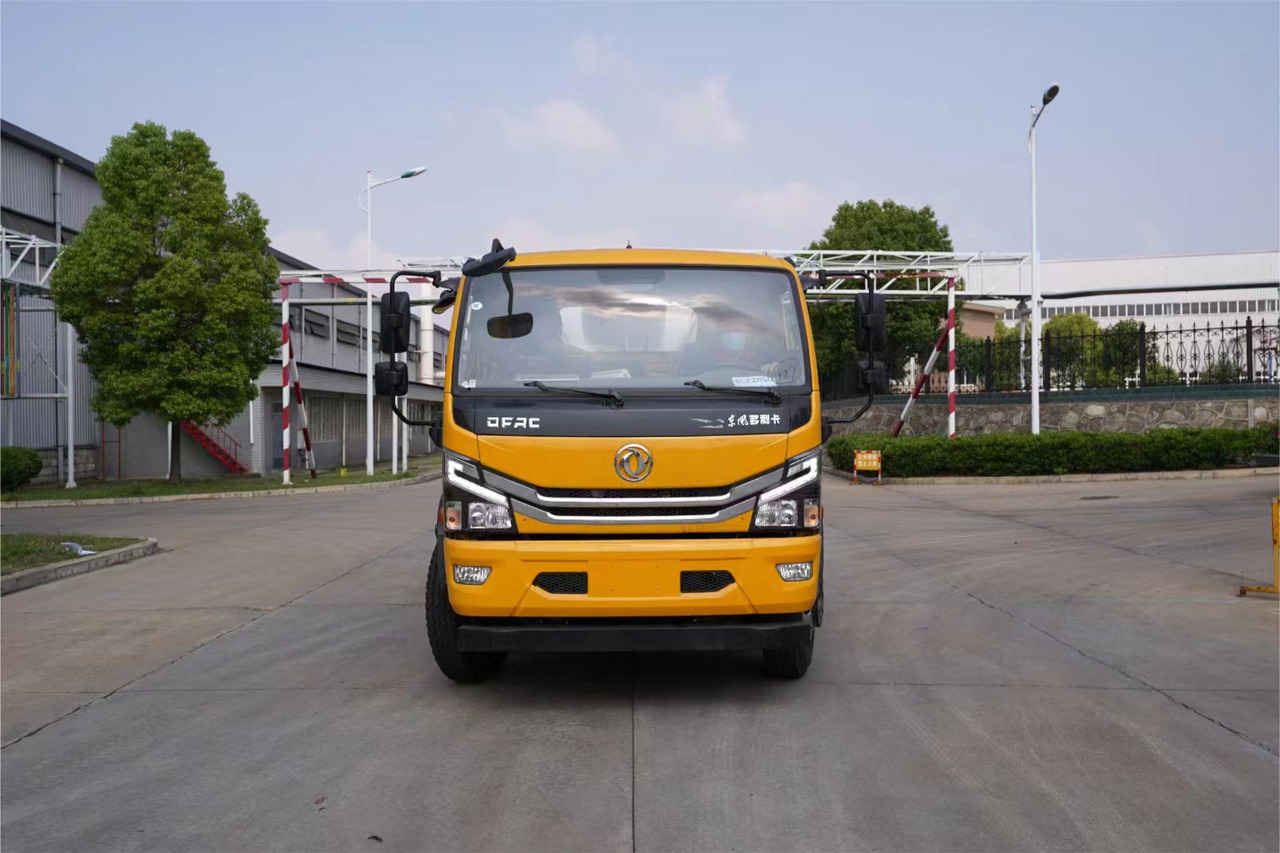 DONGFENG Asphalt Spreader - Répandeuse: photos 2 DONGFENG Asphalt Spreader - Répandeuse: photos 2