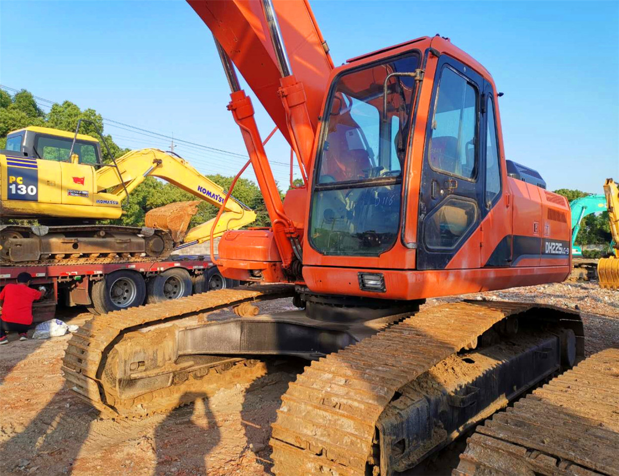 DOOSAN Crawler Excavator DH225 Click Here for Discount - Pelle sur chenille: photos 2 DOOSAN Crawler Excavator DH225 Click Here for Discount - Pelle sur chenille: photos 2