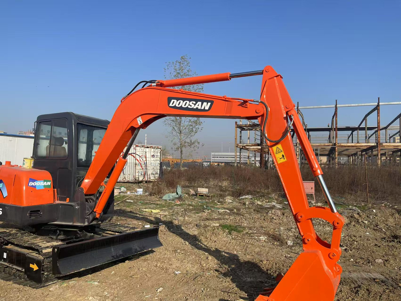 DOOSAN DH55 - Pelle sur chenille: photos 1 DOOSAN DH55 - Pelle sur chenille: photos 1