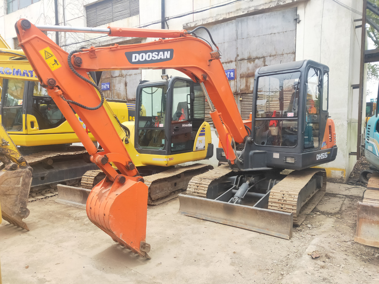 DOOSAN Mini Excavator DH5550 - Mini pelle: photos 1 DOOSAN Mini Excavator DH5550 - Mini pelle: photos 1