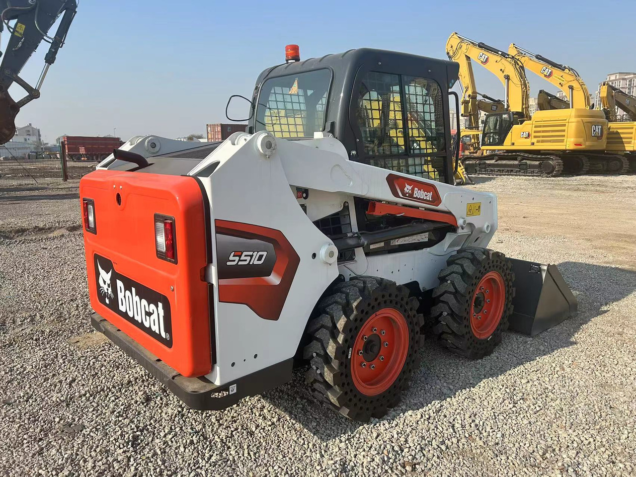 BOBCAT Skid Steer Loader S510 - Engins de chantier: photos 3 BOBCAT Skid Steer Loader S510 - Engins de chantier: photos 3