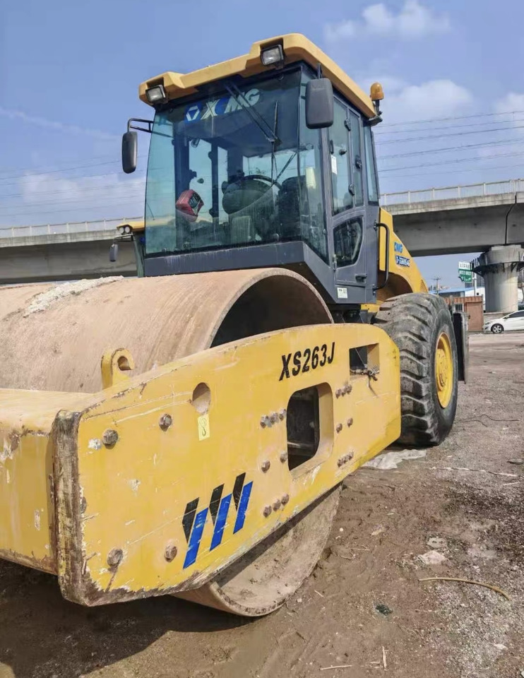 XCMG XCMG XS263J Original Road Roller Negotiable - Engins de chantier: photos 3 XCMG XCMG XS263J Original Road Roller Negotiable - Engins de chantier: photos 3