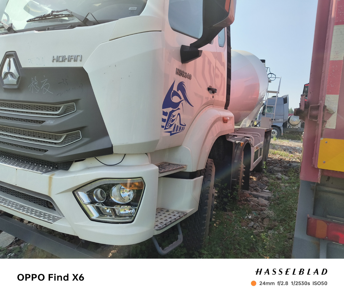 HOWO HaoHan N5G Cement Mixer Truck - Camion malaxeur: photos 2 HOWO HaoHan N5G Cement Mixer Truck - Camion malaxeur: photos 2
