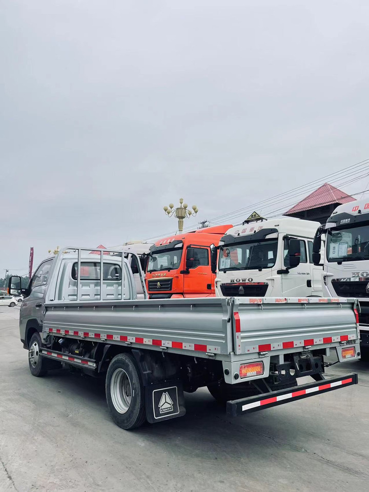 HOWO Howo Automatic Dump Truck L1s 4✖2 - Utilitaire benne: photos 4 HOWO Howo Automatic Dump Truck L1s 4✖2 - Utilitaire benne: photos 4