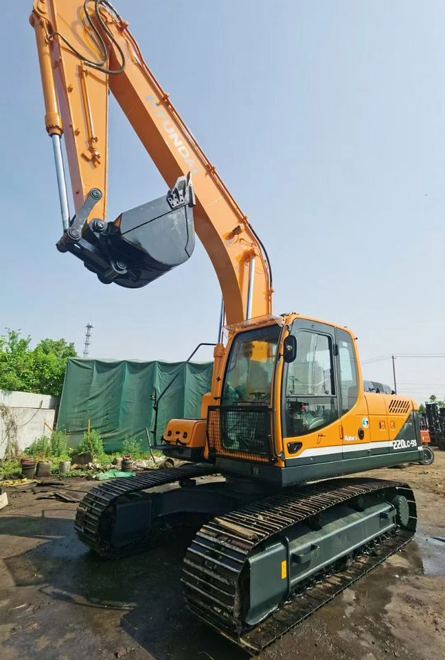 Pelle sur chenille HYUNDAI Crawler Excavator R220LC-9S Good Condition: photos 8
