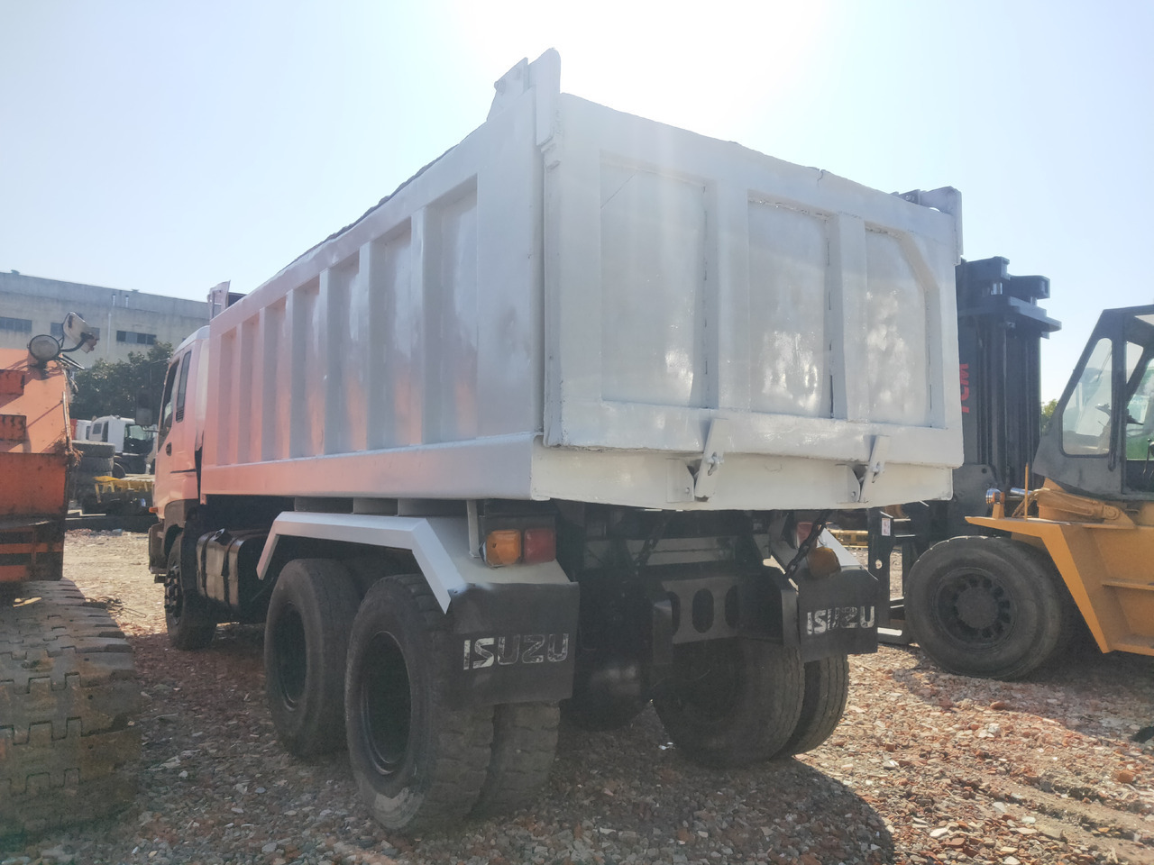 Camion benne ISUZU 6X4 Great Deal Ready to Ship: photos 6