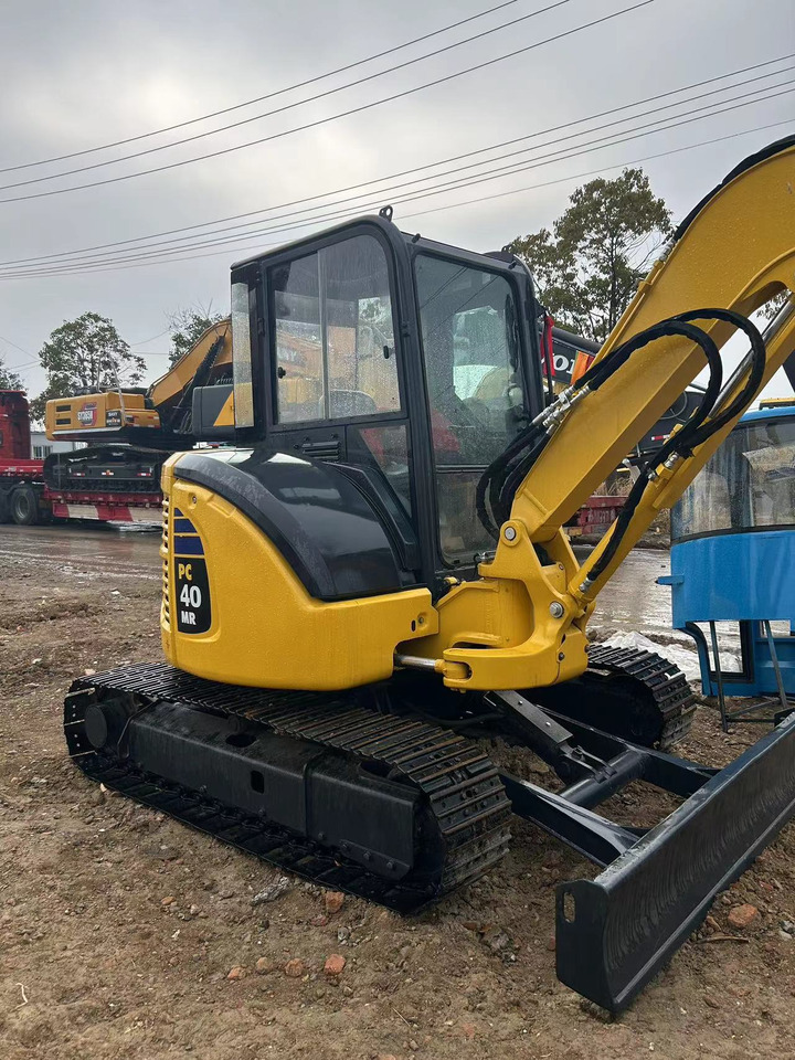 KOMATSU Mini Excavator PC40 With Enclosed Cab - Mini pelle: photos 5 KOMATSU Mini Excavator PC40 With Enclosed Cab - Mini pelle: photos 5
