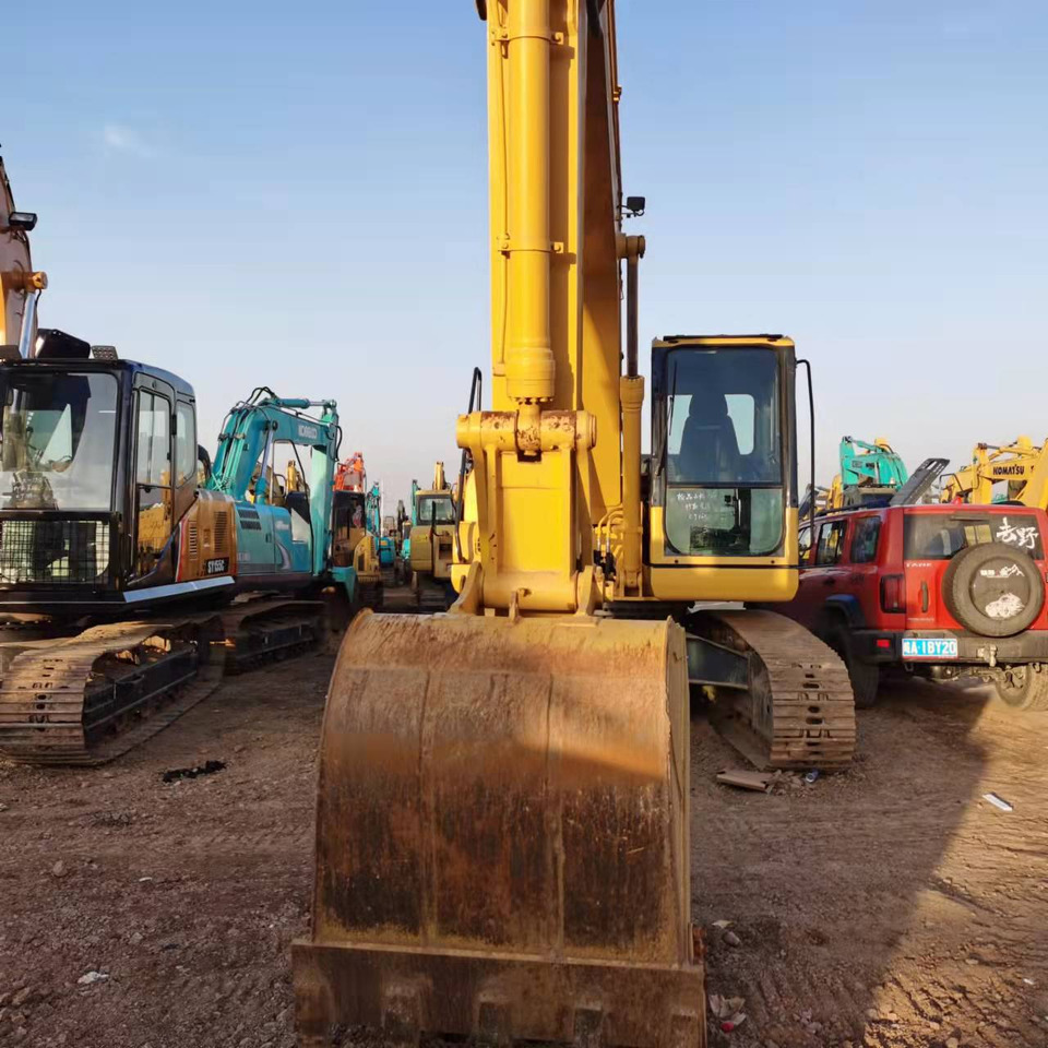 KOMATSU PC160-7 - Pelle sur chenille: photos 2 KOMATSU PC160-7 - Pelle sur chenille: photos 2