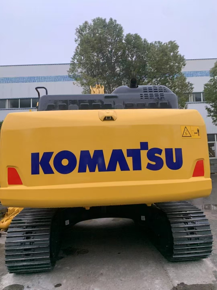 KOMATSU PC225 - Pelle sur chenille: photos 3 KOMATSU PC225 - Pelle sur chenille: photos 3