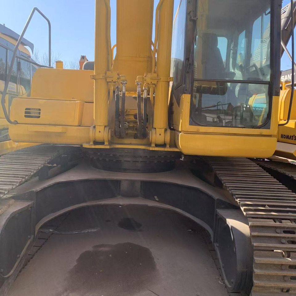 KOMATSU PC300-7 - Pelle sur chenille: photos 5 KOMATSU PC300-7 - Pelle sur chenille: photos 5