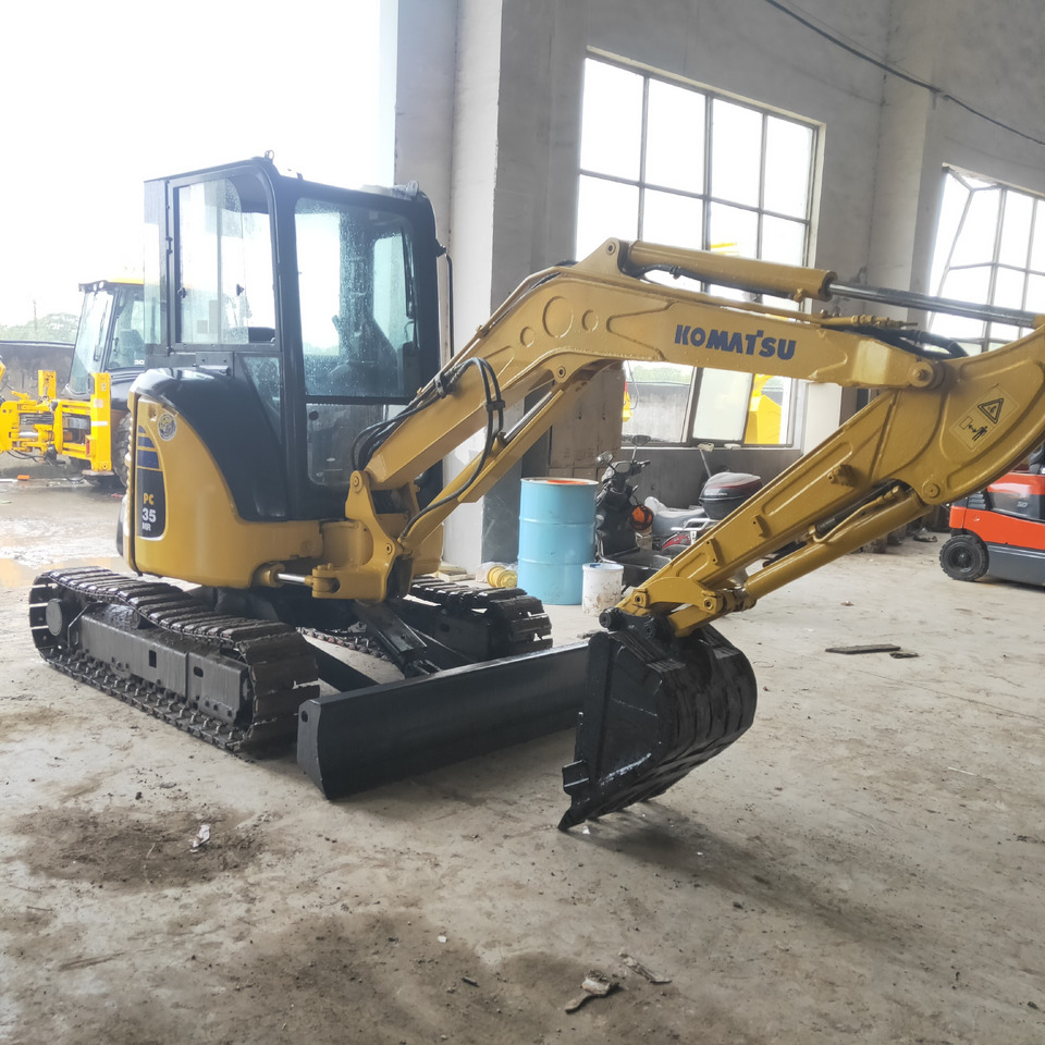 KOMATSU PC35 - Pelle sur chenille: photos 5 KOMATSU PC35 - Pelle sur chenille: photos 5