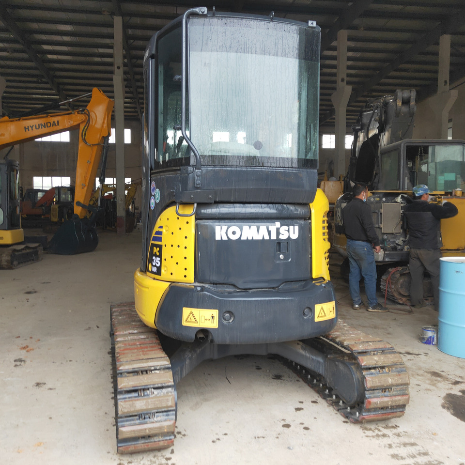 KOMATSU PC35 - Pelle sur chenille: photos 3 KOMATSU PC35 - Pelle sur chenille: photos 3
