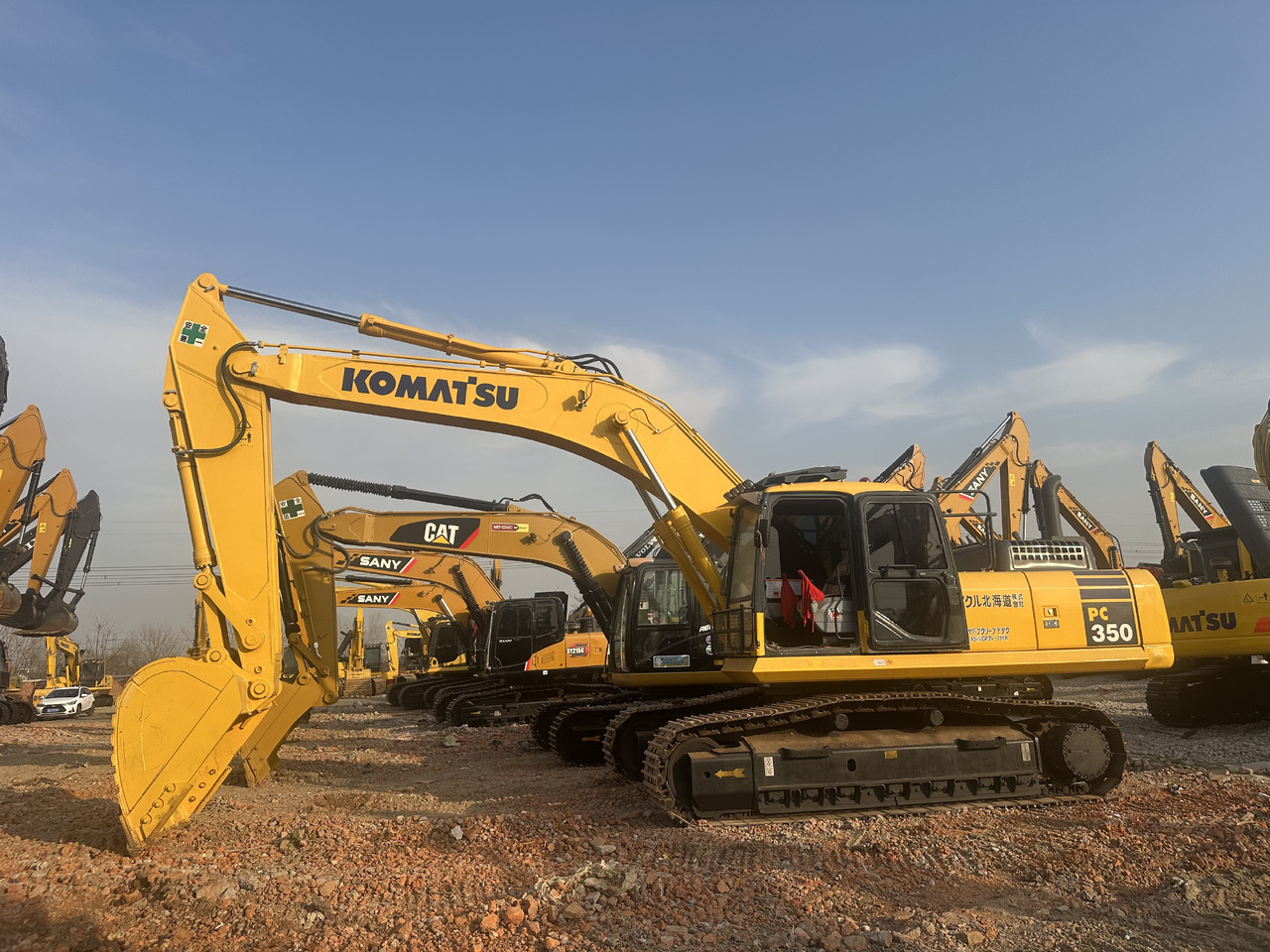 KOMATSU PC350 - Pelle sur chenille: photos 1 KOMATSU PC350 - Pelle sur chenille: photos 1