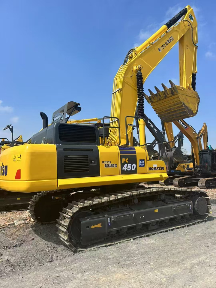 KOMATSU PC450-8 - Pelle sur chenille: photos 1 KOMATSU PC450-8 - Pelle sur chenille: photos 1