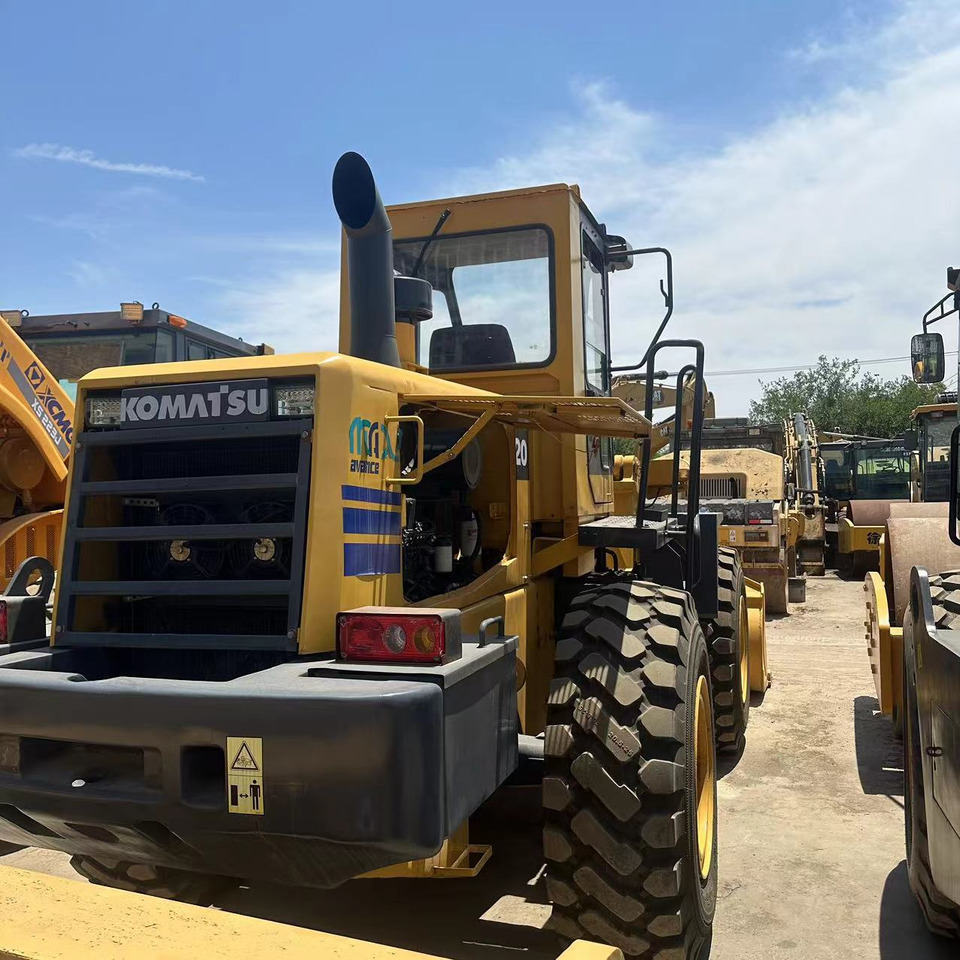 KOMATSU WA320 Wheel Loader Click for Discount - Chargeuse sur pneus: photos 4 KOMATSU WA320 Wheel Loader Click for Discount - Chargeuse sur pneus: photos 4