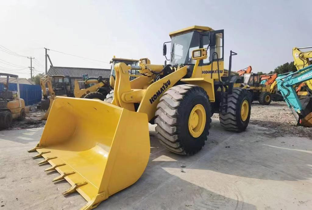 KOMATSU WA470 Wheel Loader Click for Discount - Chargeuse sur pneus: photos 3 KOMATSU WA470 Wheel Loader Click for Discount - Chargeuse sur pneus: photos 3