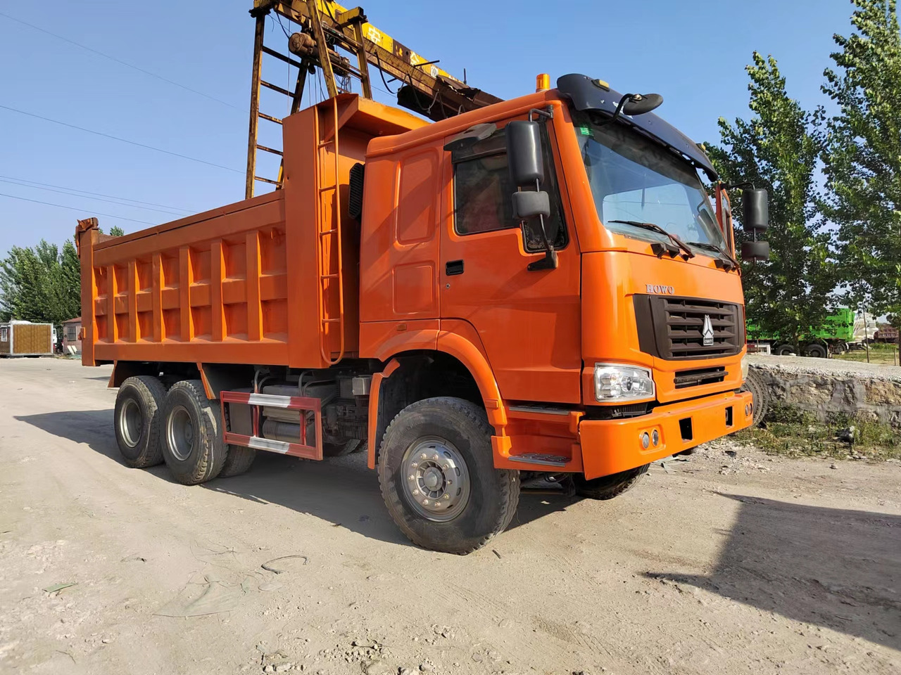 SINOTRUK HOWO 371 6X4 CLICK HERE FOR DISCOUNT - Camion benne: photos 1 SINOTRUK HOWO 371 6X4 CLICK HERE FOR DISCOUNT - Camion benne: photos 1
