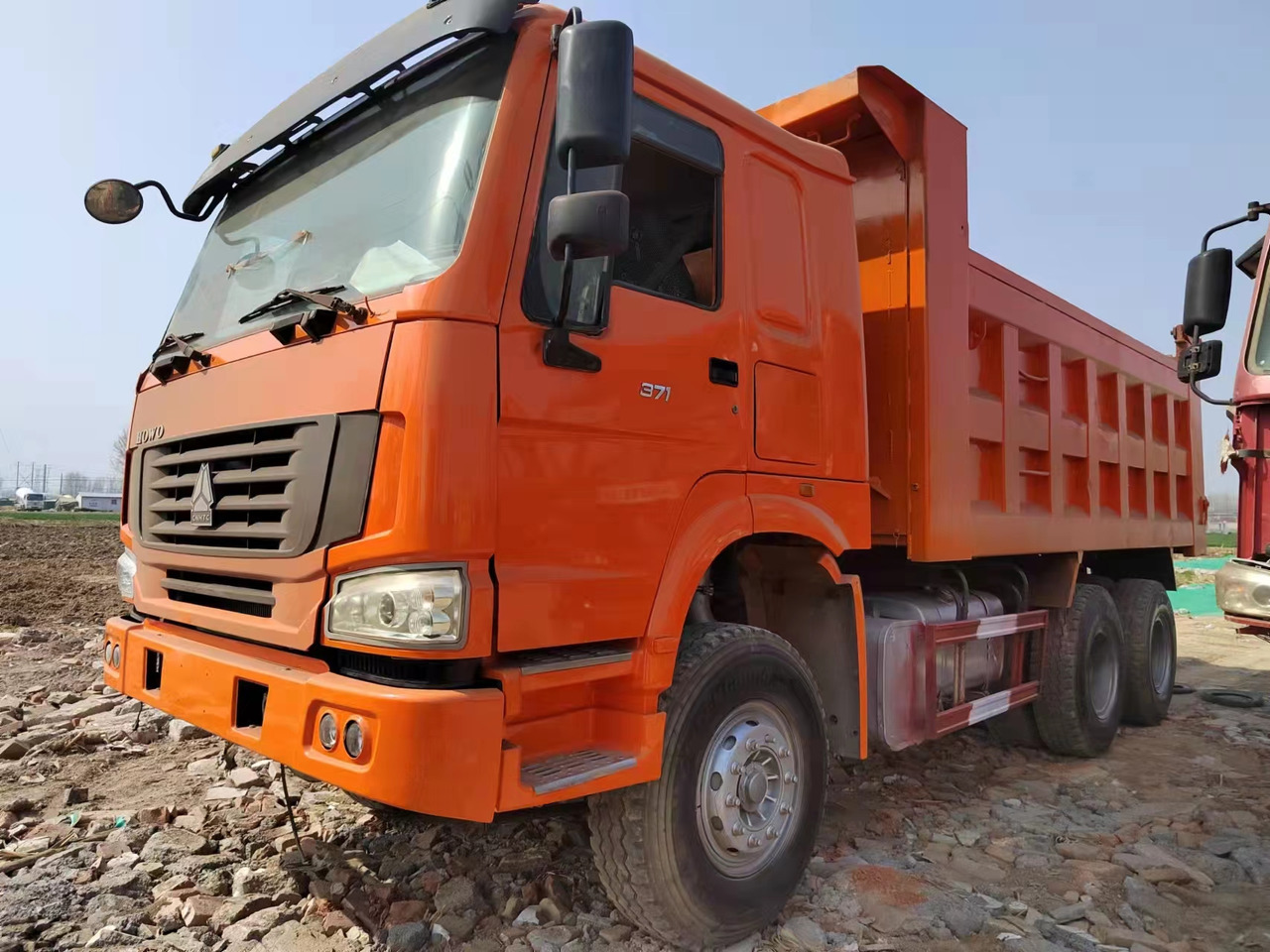 SINOTRUK HOWO 371 6X4 CLICK HERE FOR DISCOUNT - Camion benne: photos 2 SINOTRUK HOWO 371 6X4 CLICK HERE FOR DISCOUNT - Camion benne: photos 2