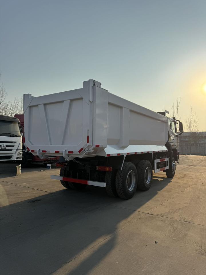 SINOTRUK HOWO NX400 6X4 - Camion benne: photos 4 SINOTRUK HOWO NX400 6X4 - Camion benne: photos 4