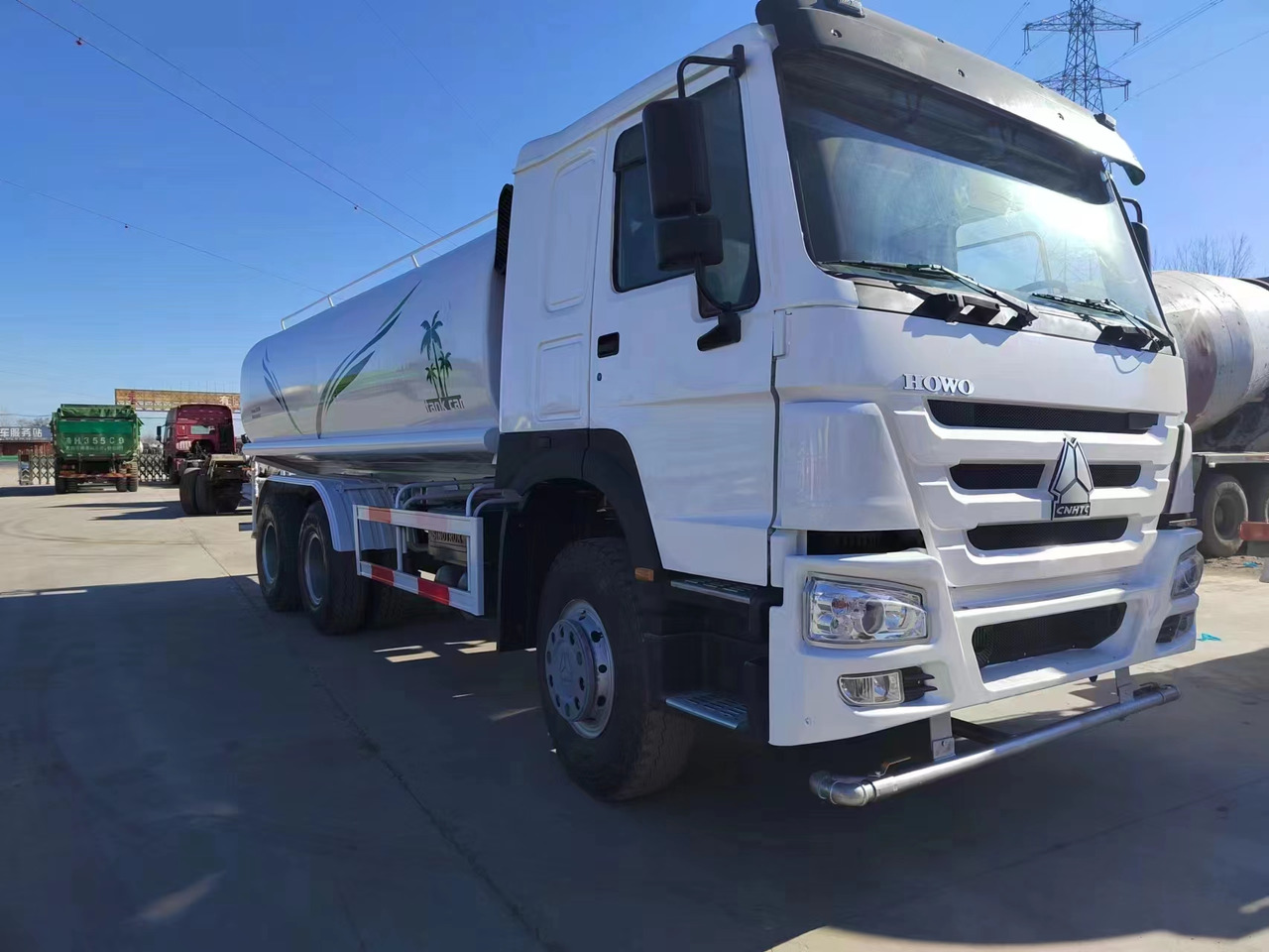 SINOTRUK HOWO WATER TANK CLICK HERE FOR DISCOUNT - Camion citerne: photos 2 SINOTRUK HOWO WATER TANK CLICK HERE FOR DISCOUNT - Camion citerne: photos 2