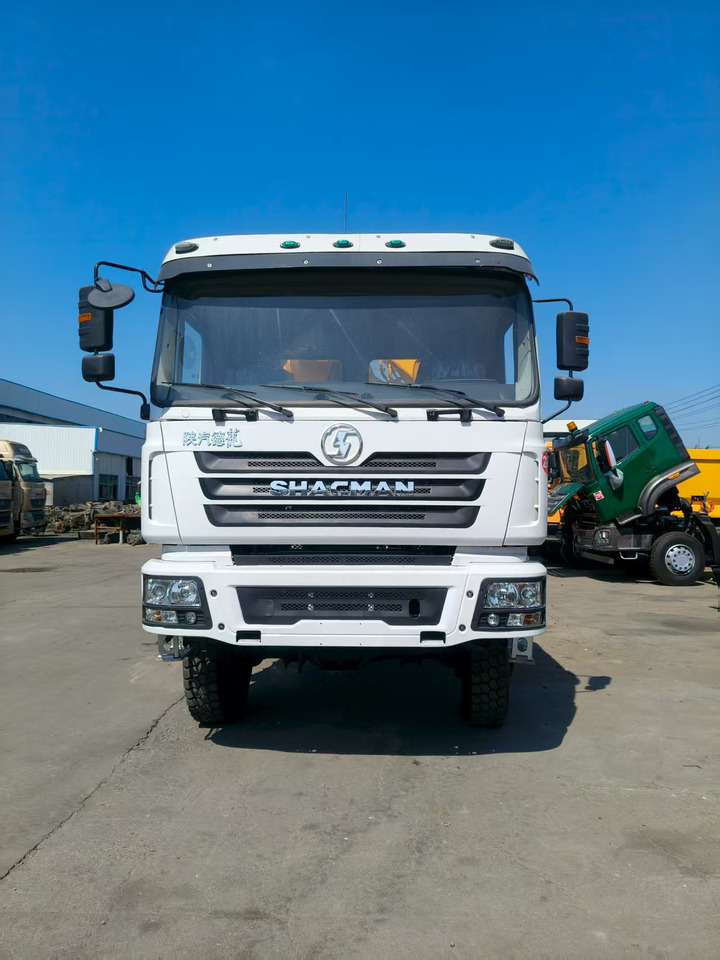 Shacman - Camion grue: photos 4 Shacman - Camion grue: photos 4