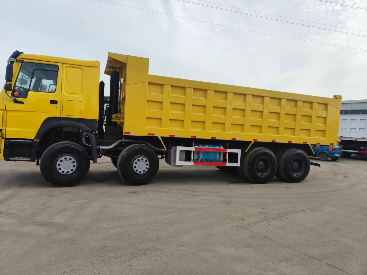 Sino HOWO 8x4 Dump Truck Click for Discount - Camion benne: photos 2 Sino HOWO 8x4 Dump Truck Click for Discount - Camion benne: photos 2