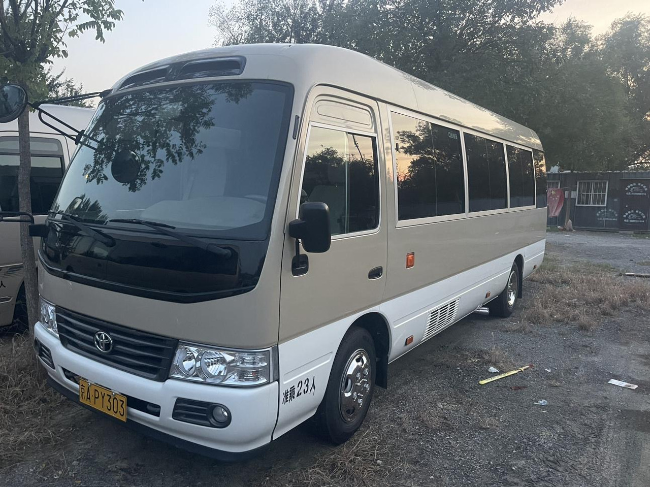 TOYOTA Coaster - Bus urbain: photos 1 TOYOTA Coaster - Bus urbain: photos 1