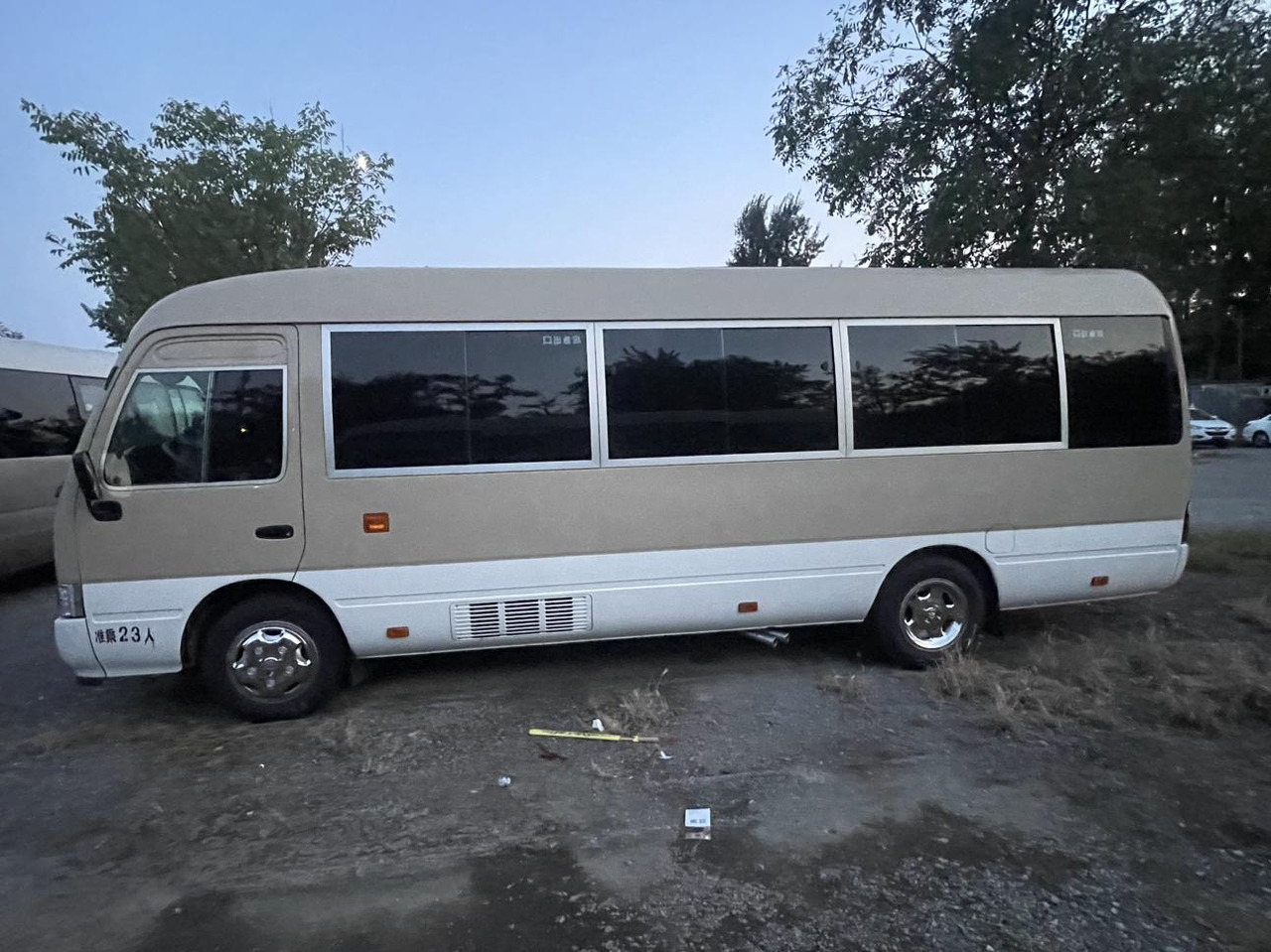TOYOTA Coaster - Bus urbain: photos 3 TOYOTA Coaster - Bus urbain: photos 3