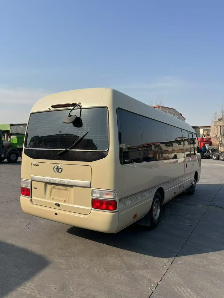 TOYOTA Mini Bus 20 Seats - Autocar: photos 4 TOYOTA Mini Bus 20 Seats - Autocar: photos 4