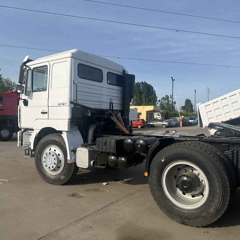 SHACMAN Dump Truck Click - Tracteur routier: photos 1 SHACMAN Dump Truck Click - Tracteur routier: photos 1