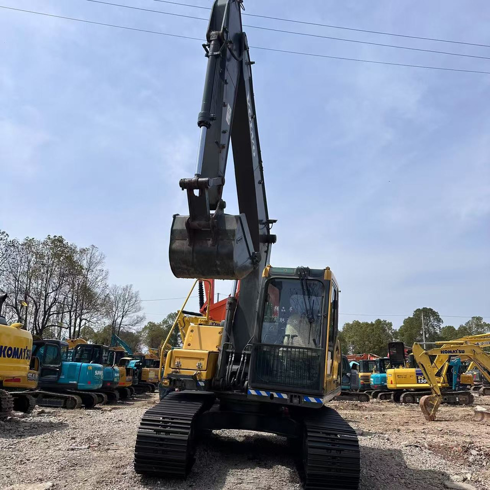 VOLVO EC140D - Pelle sur chenille: photos 4 VOLVO EC140D - Pelle sur chenille: photos 4