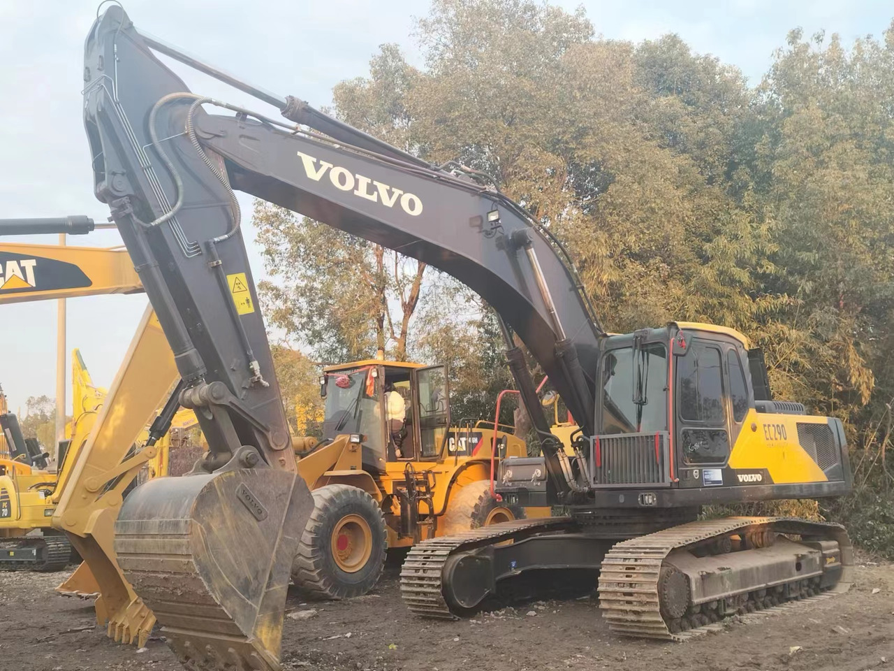 VOLVO EC290 Excavator Click for Discount - Pelle sur chenille: photos 3 VOLVO EC290 Excavator Click for Discount - Pelle sur chenille: photos 3