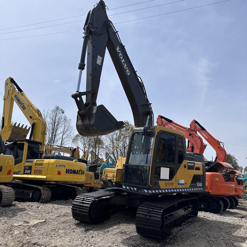 VOLVO Excavator EC140D Click for Discount - Pelle sur chenille: photos 1 VOLVO Excavator EC140D Click for Discount - Pelle sur chenille: photos 1